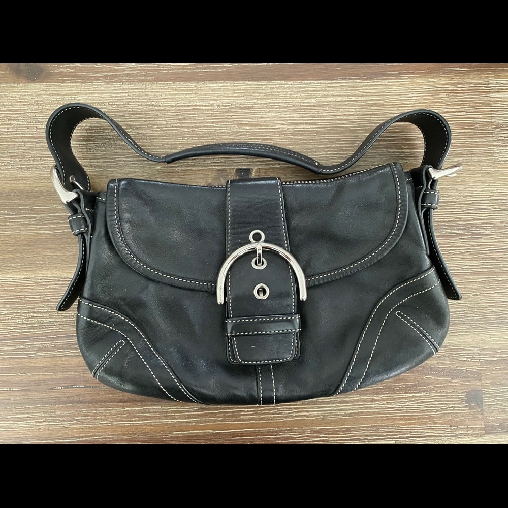Leather COACH shoulder bag